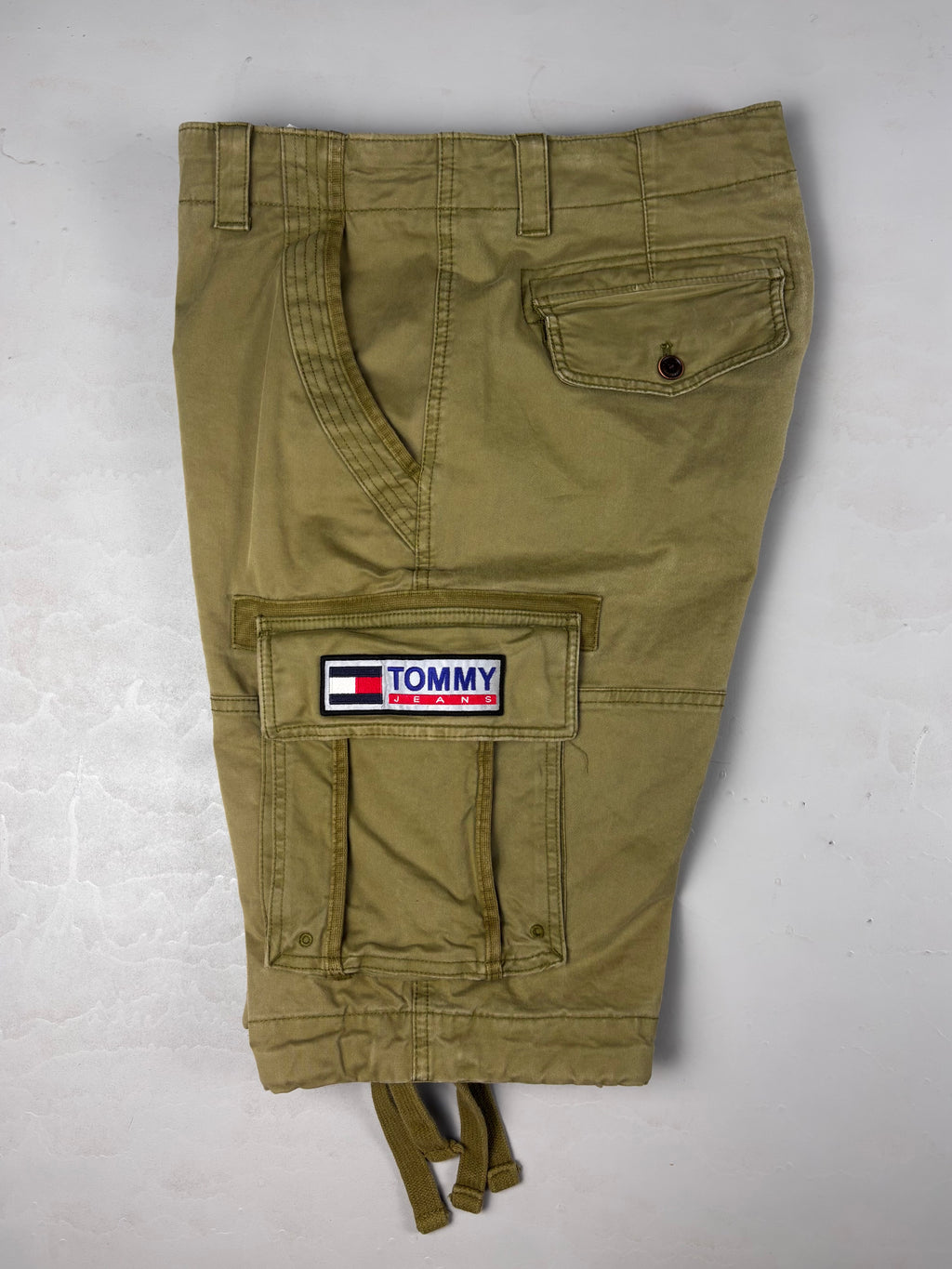Shorts Cargo Tommy Hilfiger Vintage anni ‘90 verde militare - Taglia 34