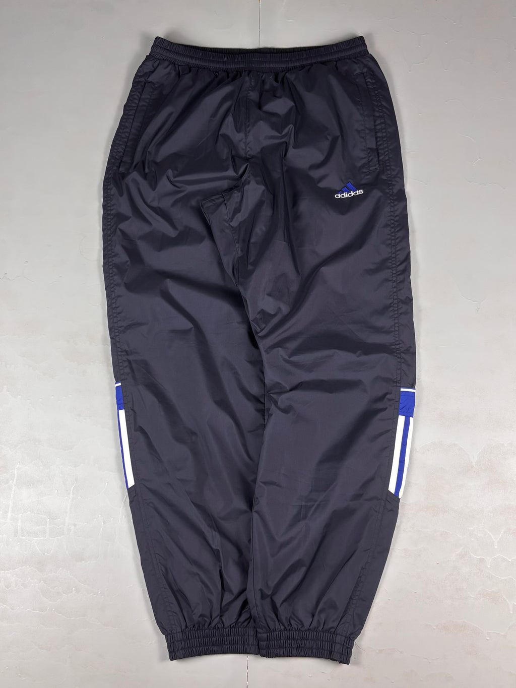 Pantaloni da Tuta Vintage Adidas primi Anni 00’ - Taglia L